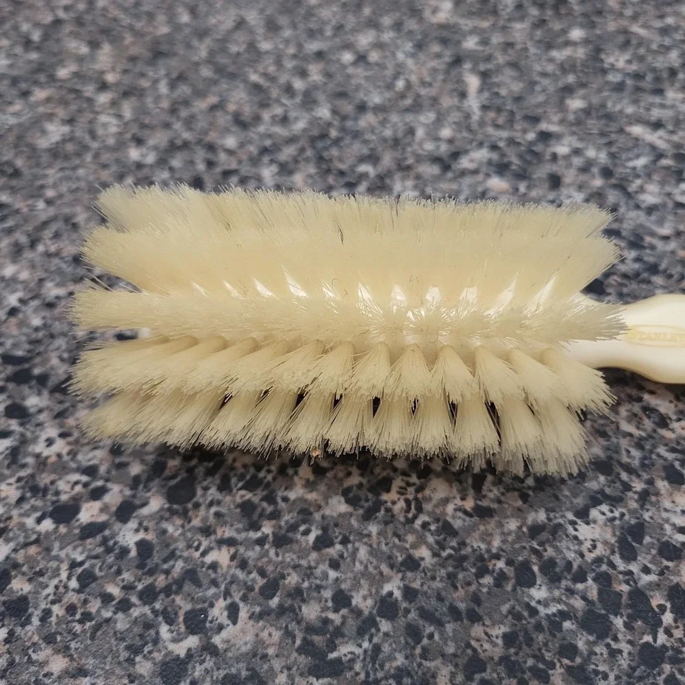 VINTAGE 1960's Stanley Tynex Hair Brush 6
